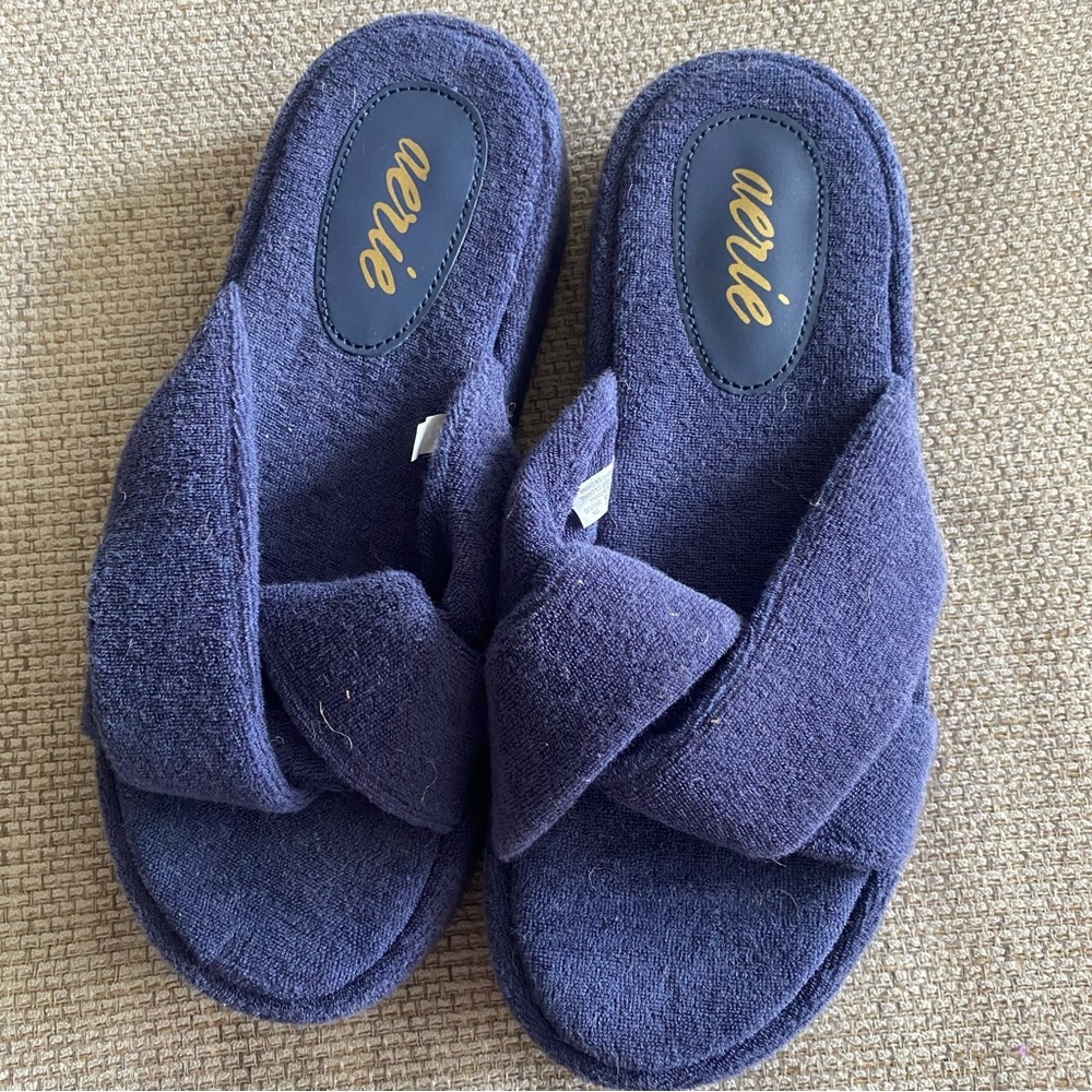 AERIE NWOT Women's blue Crisscross Slide Slippers 6 - Picture 4 of 7